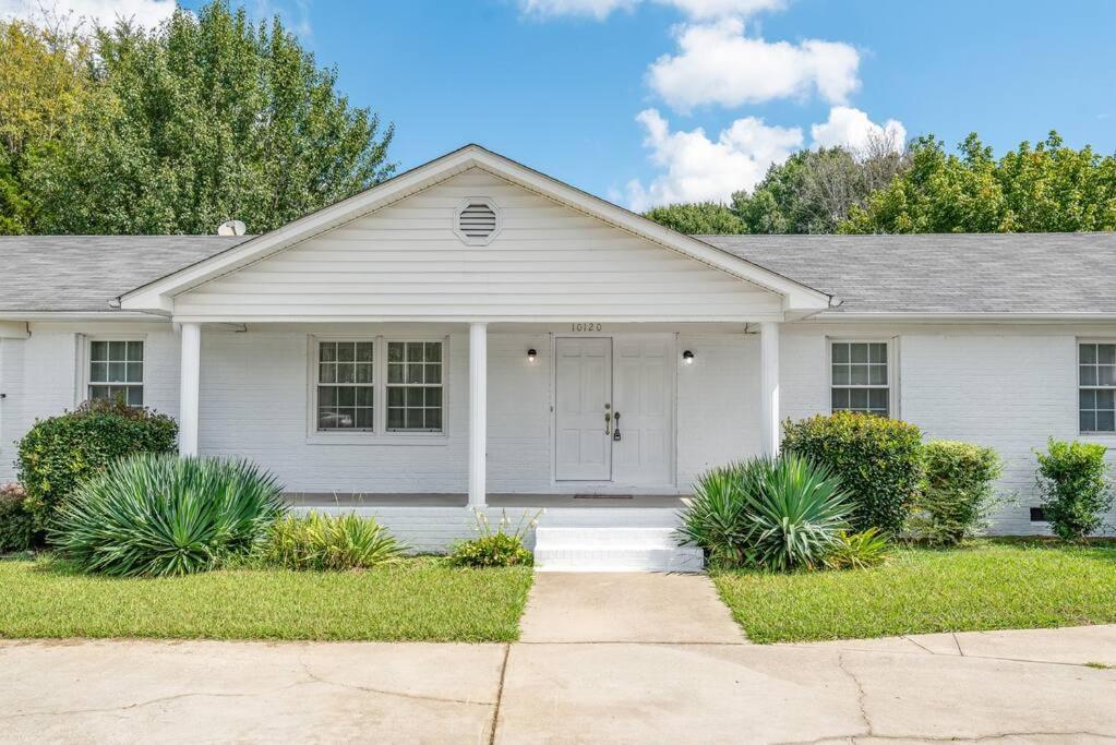 Charming, Cozy Close To Uptown, Airport & Whitewater Center Casa de férias Charlotte