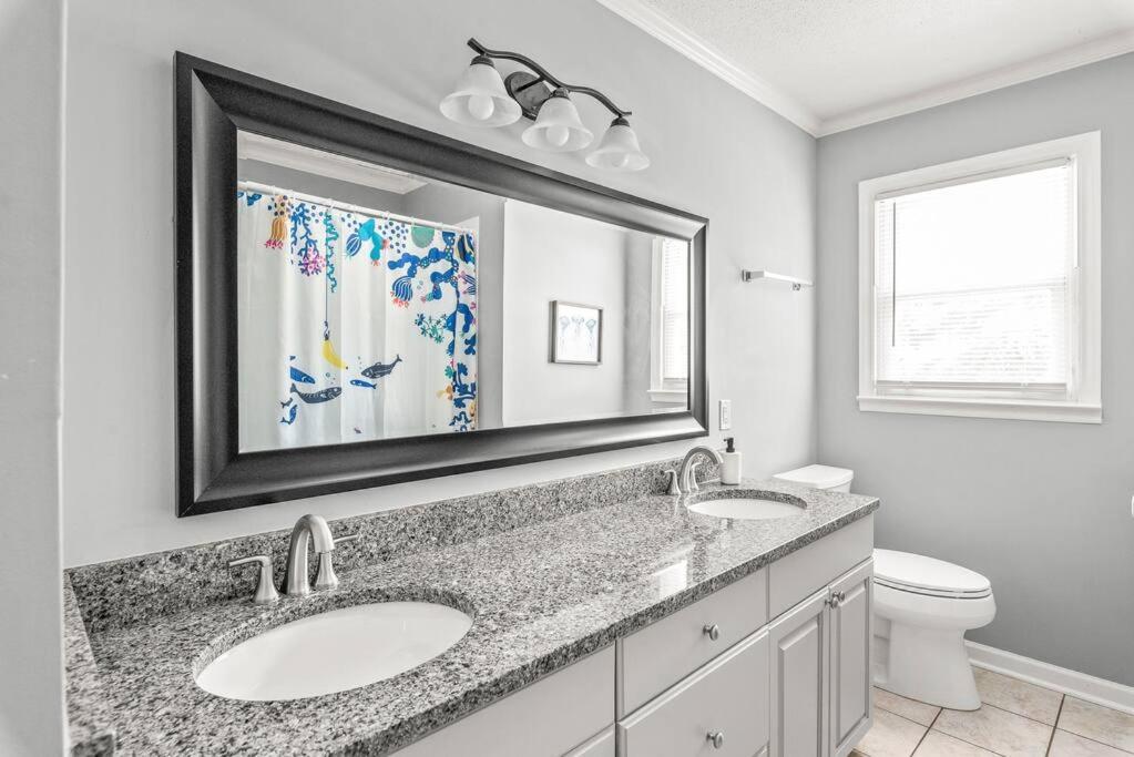 Charming, Cozy Close To Uptown, Airport & Whitewater Center Casa de férias Charlotte