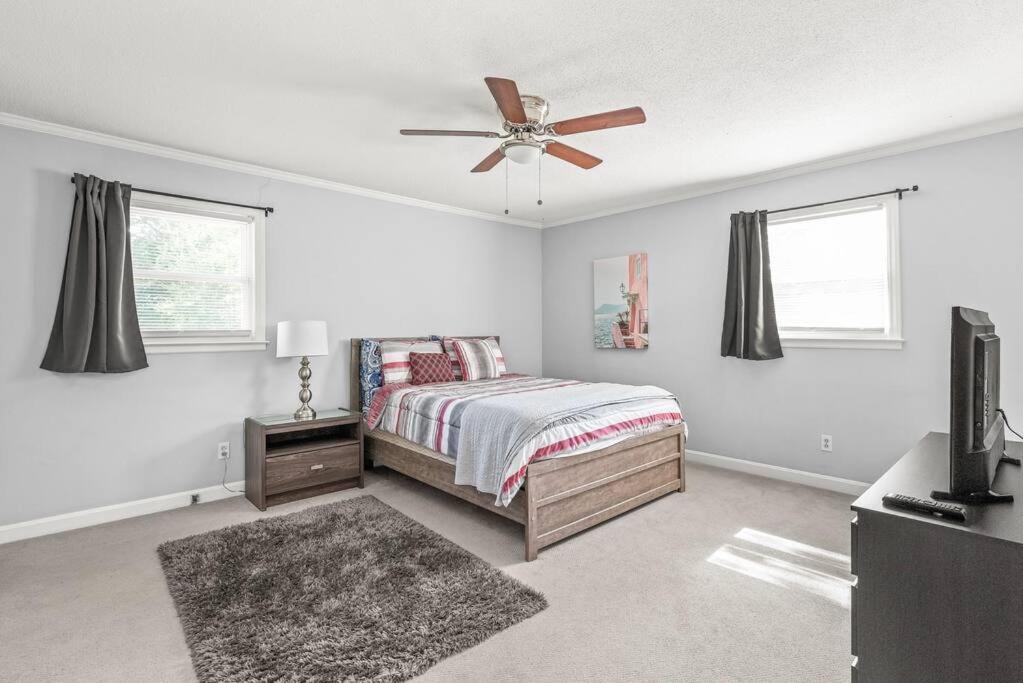 Charming, Cozy Close To Uptown, Airport & Whitewater Center Casa de férias Charlotte